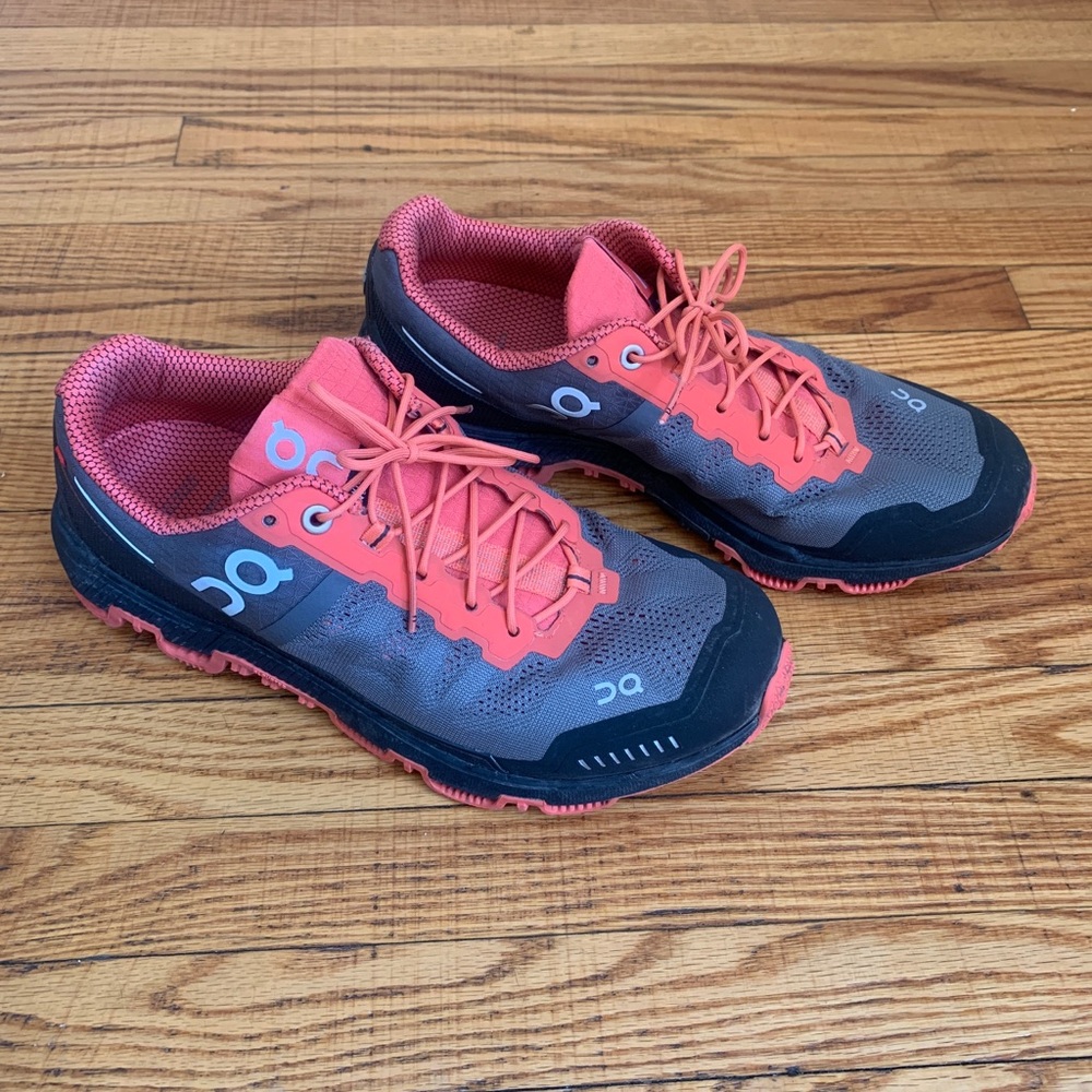 On Cloud Trail Running Women's Gray and Pink Shoes